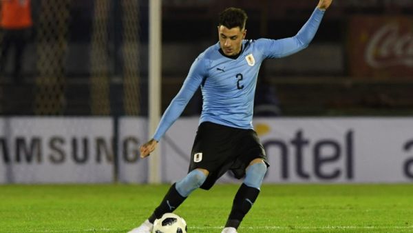  Luis Suarez missed several chances for Uruguay in their World Cup opener, but Jose Gimenez's header defeated Egypt. 