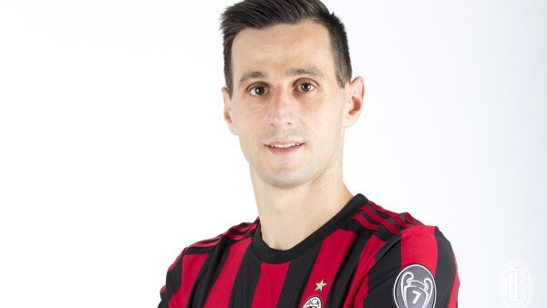 كالينيتش بقميص ميلان