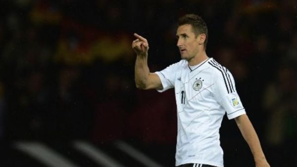 Klose gunning for Ronaldo's World Cup goal record