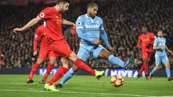 لالانا يقود الريدز للفوز