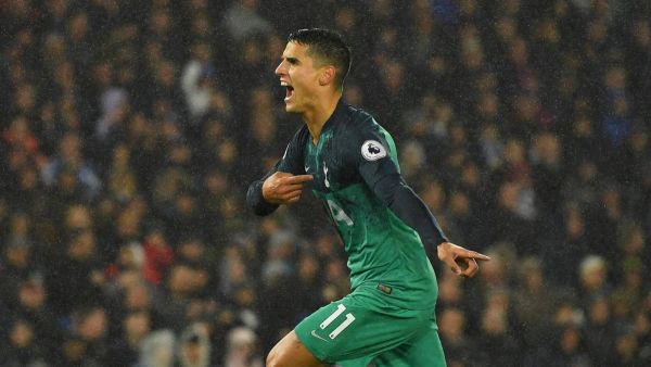 لاميلا يحتفل بهدفه لاميلا يحتفل بهدفه