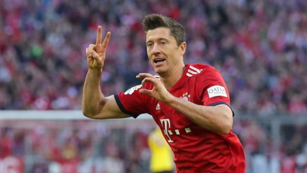 ليفاندوفسكي يتألق أمام فريقه السابق