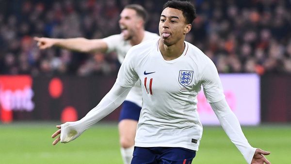 لينغارد يقود إنجلترا للفوز