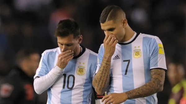 إيكاردي وليونيل ميسي الغائب عن المنتخب مؤخراً في صورة أرشيفية
