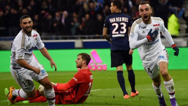 فرحة سيرجي (يمين) بهدفه