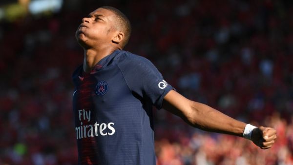 مبابي يسجل ويُطرد