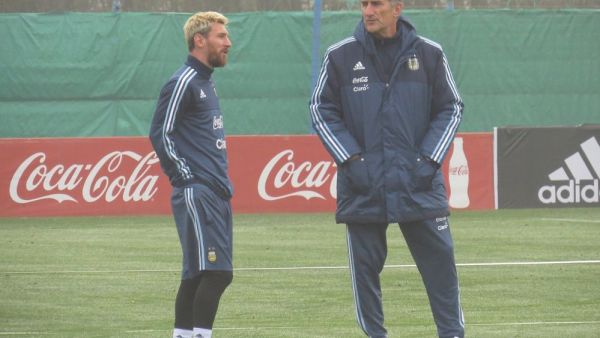 باوزا وميسي خلال التدريبات