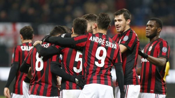 المدرب جينارو غاتوزو يقود ميلان لربع النهائي