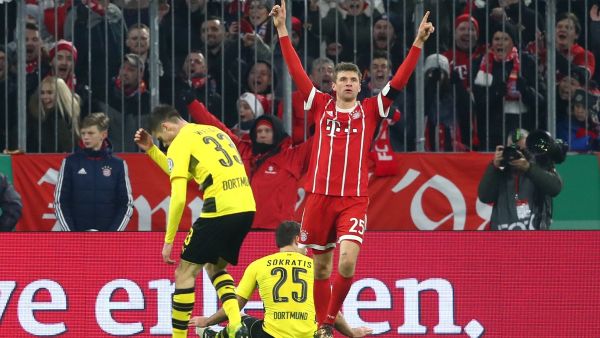 مولر يحتفل بهدفه