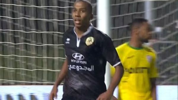 الخليج يتفوق على نجران