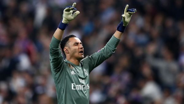نافاس يقود ريال مدريد للنهائي