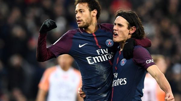 كافاني ونيمار يقودان باريس سان جيرمان لفوز كاسح