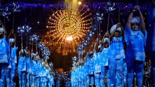 Dancers perform during the closing ceremony of the Rio 2016 Paralympic Games at the Maracana stadium in Rio de Janeiro on September 18, 2016.
Yasuyoshi Chiba / AFP