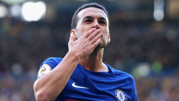 بيدرو يحتفل بهدفه