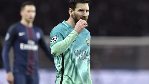 Barcelona's Argentinian forward Lionel Messi looks on during the UEFA Champions League round of 16 first leg football match between Paris Saint-Germain and FC Barcelona on February 14, 2017 at the Parc des Princes stadium in Paris.
PHILIPPE LOPEZ / AFP