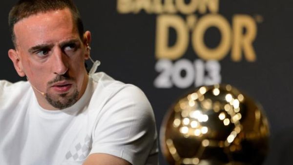 ريبيري خلال المؤتمر الصحفي الذي سبق حفل التتويج بالكرة الذهبية