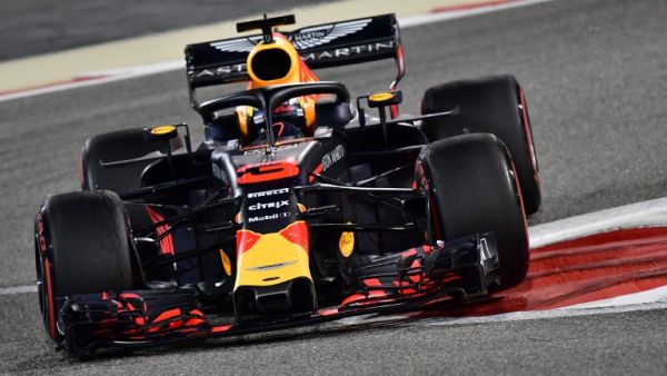 Red Bull's Australian driver Daniel Ricciardo drives during the second practice session ahead of the qualifiers for the Bahrain Formula One Grand Prix at the Sakhir circuit in Manama on April 6, 2018.
GIUSEPPE CACACE / AFP