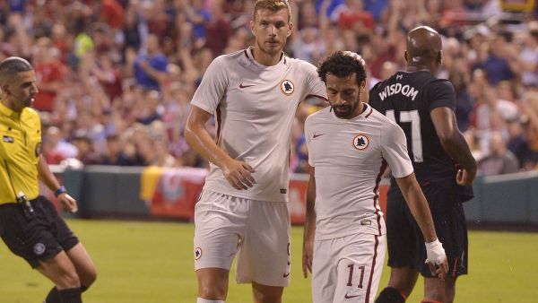 دجيكو يهنىء صلاح بهدفه