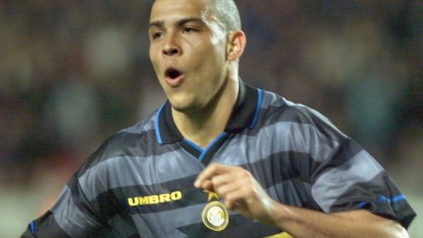 البرازيلي رونالدو بقميص إنتر