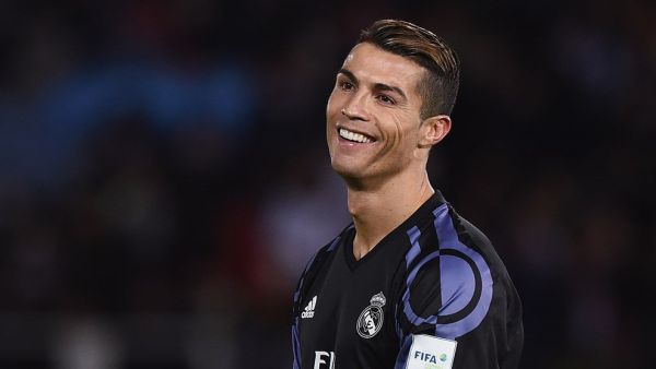 رونالدو ينجح في التسجيل في الثواني الأخيرة