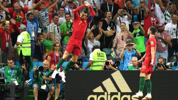 رونالدو يتألق بشدة وينقذ منتخب بلاده من الخسارة