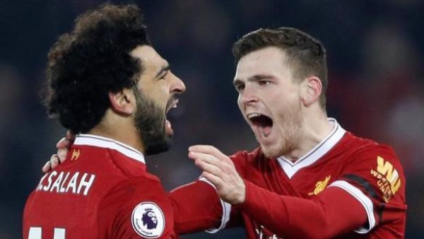 صلاح (يسار) يقود ليفربول للفوز على المتصدر