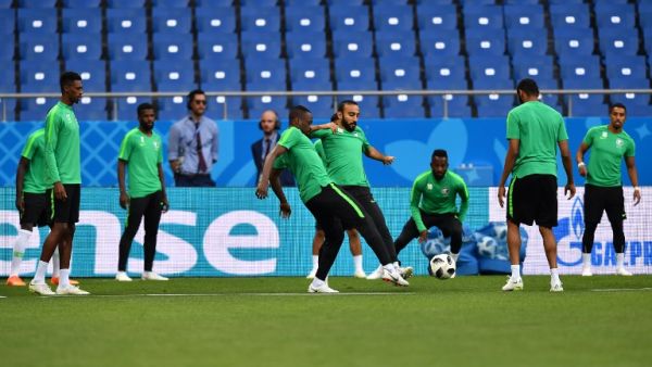 Saudi Arabia's national team players take part in a training session at the Rostov Arena in Rostov-On-Don on June 19, 2018, on the eve of the Russia 2018 World Cup Group A football match between Saudi Arabia and Uruguay.
JOE KLAMAR / AFP