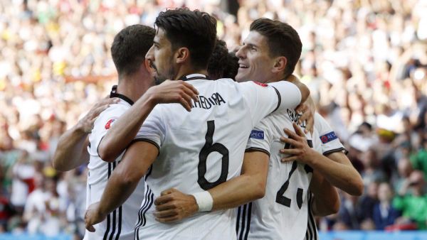 ألمانيا إلى ربع النهائي بسهولة