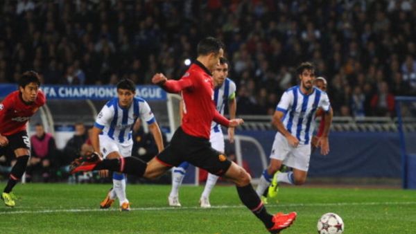Van Persie returns to Manchester United & targets comeback at Chelsea