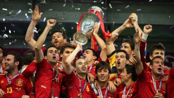 إسبانيا تسعى لتكرار أمجادها الأوروبية