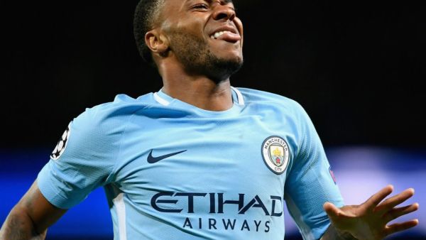 ستيرلينغ يحتفل بهدفه