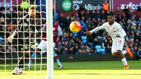 ستوريدج يسدد مسجلاً الهدف الأول