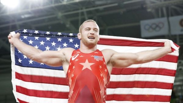 Iran lifts entry ban for American wrestlers