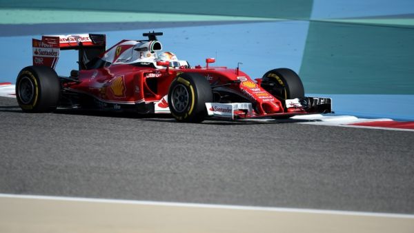 Ferrari's German driver Sebastian Vettel drives during the third practice session at the Sakhir circuit in Manama on April 2, 2016 ahead of the Bahrain Formula One Grand Prix. AFP PHOTO / MOHAMMED AL-SHAIKH
MOHAMMED AL-SHAIKH / AFP