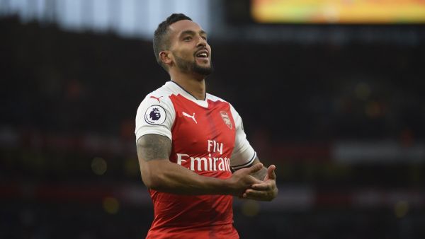 والكوت يحتفل بهدفه