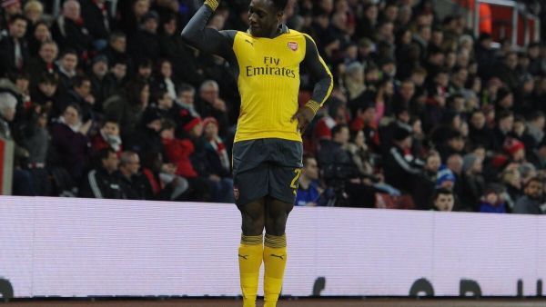 ويلبيك يقود الغانرز للفوز