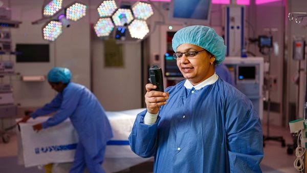 Staff in the new hospitals carry customized wireless phones and a huge benefit of this is the ability for managers to quickly and effectively contact staff no matter where they are located in the hospitals. 