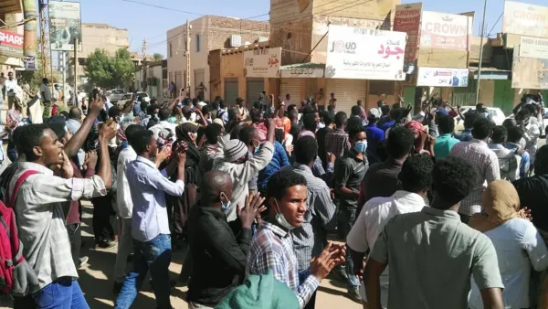 Sudanese protesters overwhelm the streets of Khartoum (AFP)