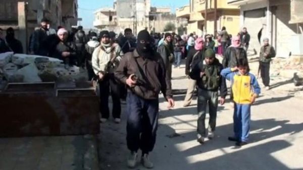 مسلحون متمردون بين الأزقة والأحياء المدنية