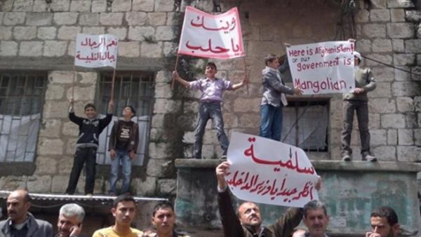 عشرات آلاف السوريين شاركوا بمظاهرات الجمعة العظيمة