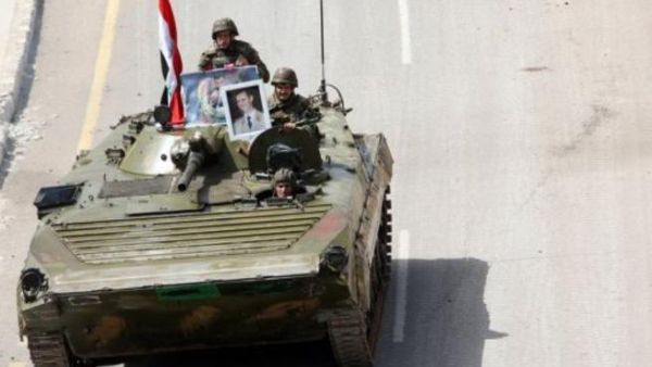 دبابات تدعمها قوات اطلقت نيران البنادق الالية في بلدتي تلبيسة والرستن وعدة قرى قرب مدينة حمص