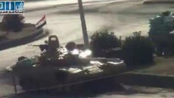 الجيش السوري يجدد قصفه مناطق في مدينة دير الزور