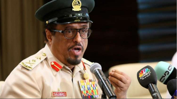 نائب رئيس شرطة دبي" ضاحي خلفان"