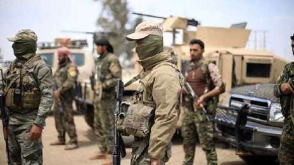 مقاتلون من قوات سوريا الديمقراطية