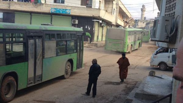 Buses enter Foua and Kefraya. (File photo)