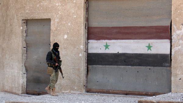 A Syrian opposition fighter in Hama, 23 March 2017. (AFP/Omar Haj Kadour) A Syrian opposition fighter in Hama, 23 March 2017. (AFP/Omar Haj Kadour)