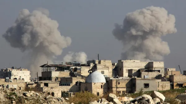 About 30 people were hurt and treated in E. Ghouta after a regime chlorine gas attack. (AFP/ File Photo)