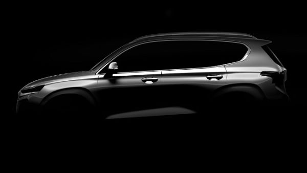 The new generation Santa Fe offers a comprehensive package of Hyundai’s latest active safety features under the Smart Sense technology umbrella. 