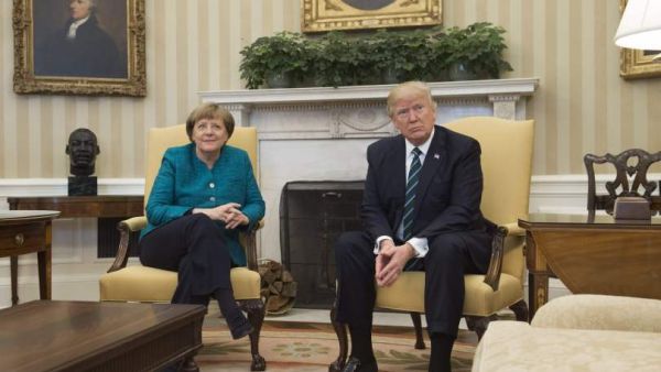 US President Donald Trump and German Chancellor Angela Merkel meet in the Oval Office of the White House in Washington, DC, on March 17, 2017. (AFP/ Saul Loeb)