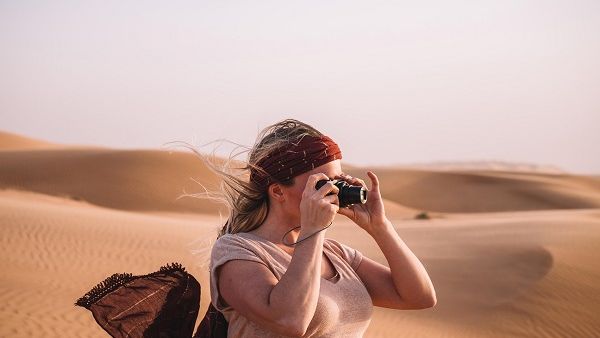 تضم LUMIX TZ220 عدسات LEICA DC VARIO-ELMAR الجديدة من ’لايكا‘ بزاوية فائقة الاتساع مقاس 24 ملم، وخاصية تقريب بصري قوية بواقع 15 مرة